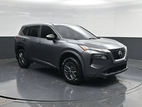 Used 2021 Nissan Rogue S FWD image 1