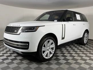 Used 2023 Land Rover Range Rover SE video 2