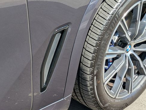 Used 2022 BMW X5 xDrive40i w/ M Sport Package image 39