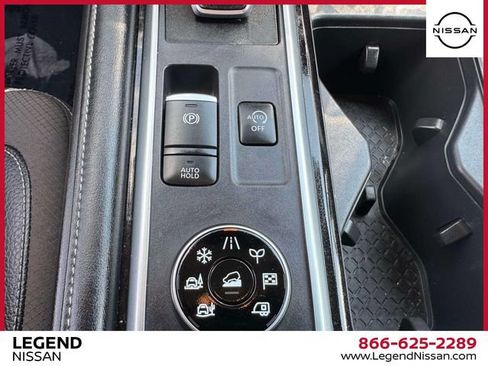 Certified 2024 Nissan Pathfinder SL AWD/4WD image 31