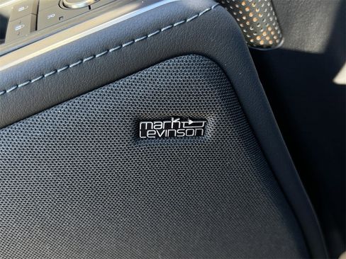 Used 2024 Lexus GX 550 image 27