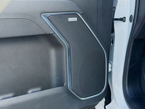Used 2025 Chevrolet Silverado 2500 LTZ w/ LTZ Convenience Package AWD/4WD image 25