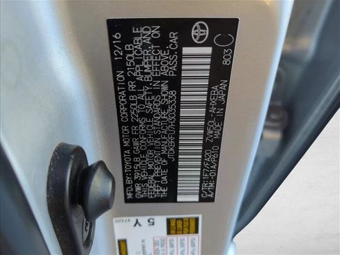 Used 2017 Toyota Prius Two image 22