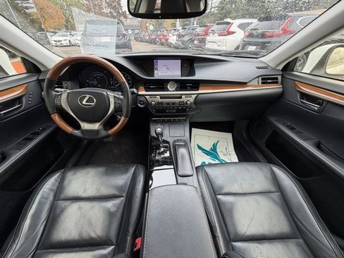Used 2013 Lexus ES 300h image 13