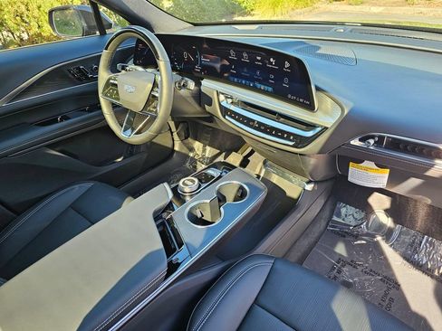 New 2026 Cadillac Lyriq Sport AWD/4WD image 10