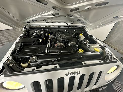 Used 2014 Jeep Wrangler Sport w/ Quick Order Package 24S AWD/4WD image 26