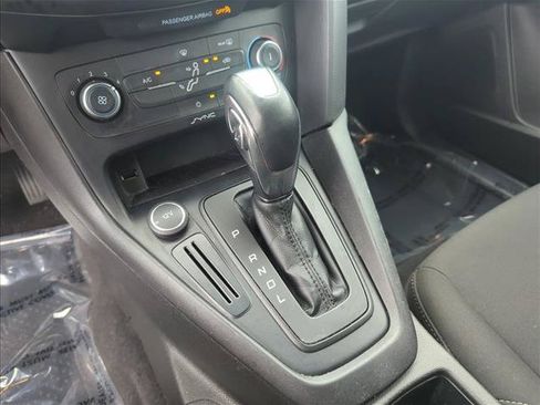 Used 2016 Ford Focus SE FWD image 14