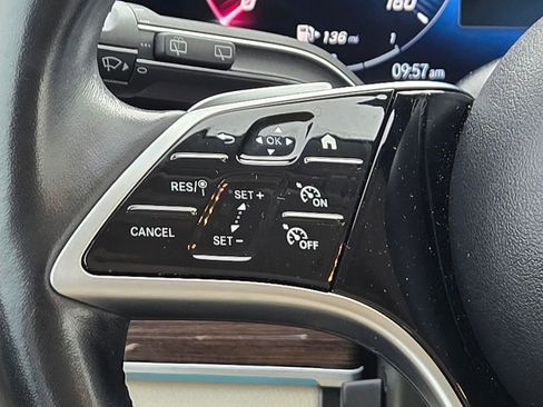 Used 2024 Mercedes-Benz GLE 350 4MATIC image 12