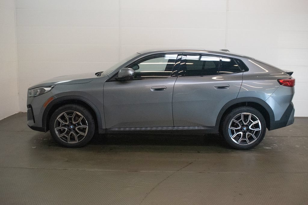 Used 2026 BMW X2 xDrive28i w/ Technology Package AWD/4WD image 7