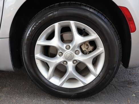 Used 2017 Chrysler Pacifica Touring-L w/ Tire & Wheel Group FWD image 40