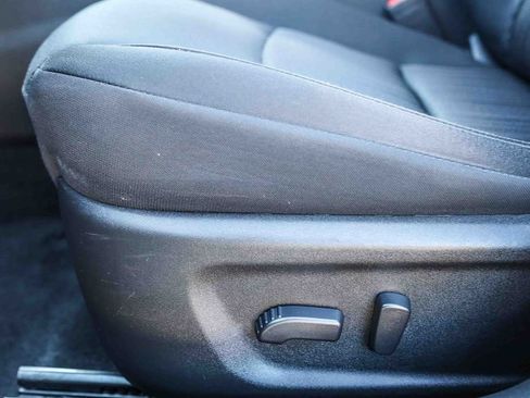 Used 2025 Nissan Altima 2.5 SV FWD image 21