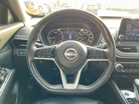 Used 2024 Nissan Altima 2.5 SR image 19