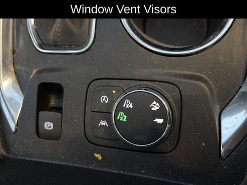 Used 2023 Chevrolet Traverse Premier image 14