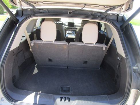 Used 2020 Lincoln Aviator Reserve w/ Equipment Group 201A AWD/4WD image 12