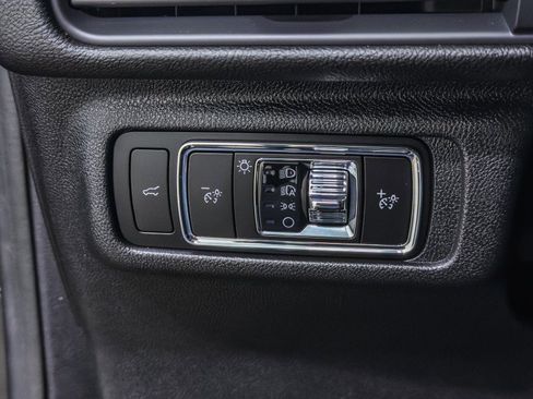 Used 2024 Lincoln Corsair AWD image 27