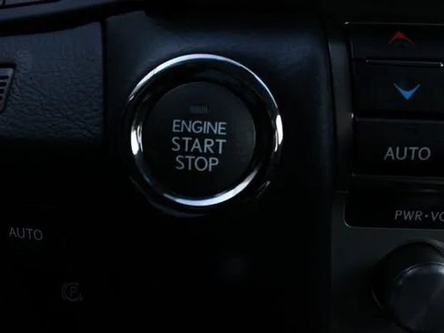 Used 2016 Lexus LS 460 AWD image 21