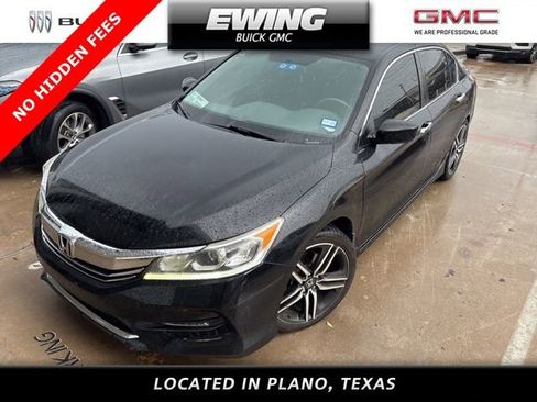 Used 2017 Honda Accord Sport image 2