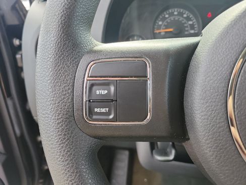 Used 2016 Jeep Patriot Sport w/ Power Value Group FWD image 18
