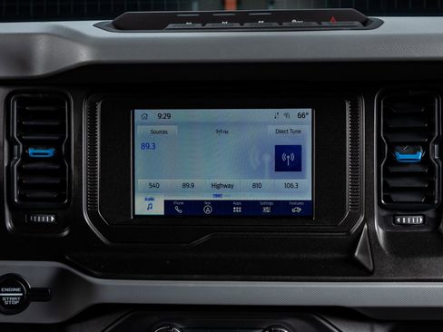 Used 2023 Ford Bronco Black Diamond w/ Sasquatch Package image 30