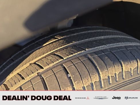 Used 2025 Jeep Grand Cherokee Limited w/ Trailer Tow Package image 28