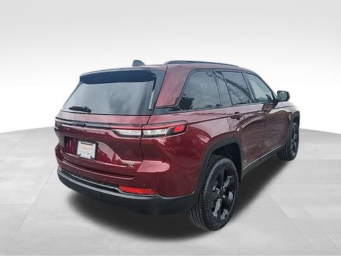 New 2025 Jeep Grand Cherokee Limited image 22