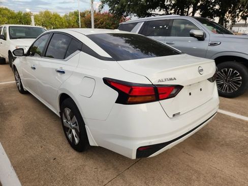 Used 2025 Nissan Altima 2.5 S FWD image 4