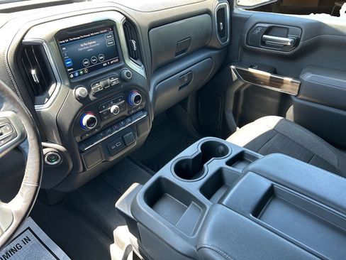 Certified 2022 Chevrolet Silverado 1500 RST AWD/4WD image 23