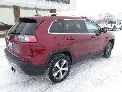 Used 2019 Jeep Cherokee Limited image 9