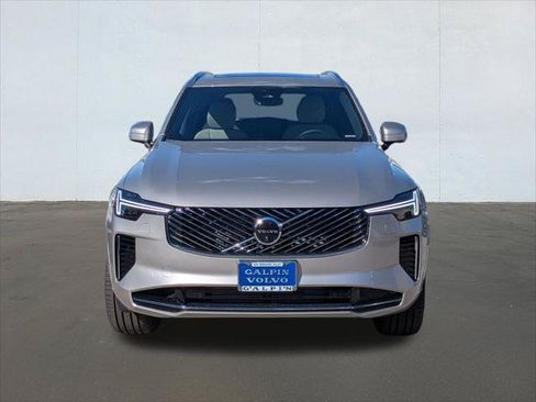 New 2026 Volvo XC90 T8 Plus w/ Protection Package Premier AWD/4WD image 4