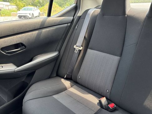 Used 2025 Nissan Sentra SV FWD image 37