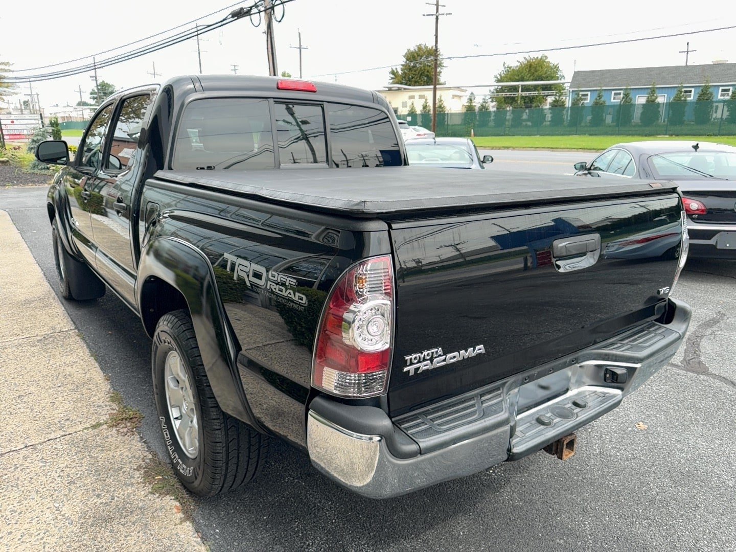 Used 2013 Toyota Tacoma 4x4 Double Cab w/ TRD Off-Road Pkg image 4