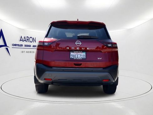 Used 2022 Nissan Rogue SV FWD image 5