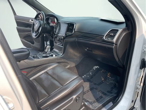 Used 2020 Jeep Grand Cherokee Limited w/ Luxury Group II AWD/4WD image 19