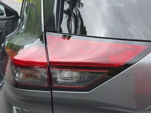 Certified 2026 Nissan Rogue SV FWD image 33