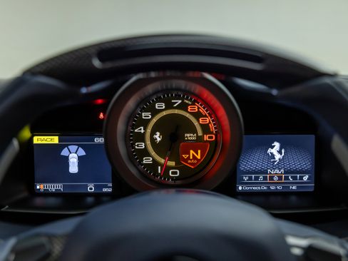 Certified 2018 Ferrari 488 GTB image 63