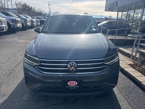 Used 2022 Volkswagen Tiguan S image 2