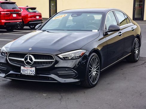 Used 2023 Mercedes-Benz C 300 Sedan image 3