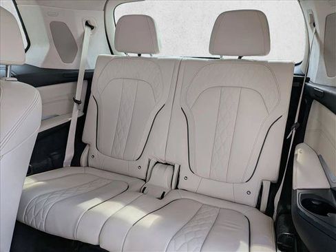 Used 2022 BMW ALPINA XB7 AWD/4WD image 21