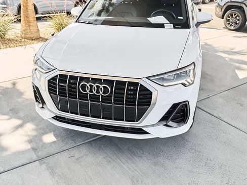 Used 2025 Audi Q3 2.0T Premium AWD/4WD image 5
