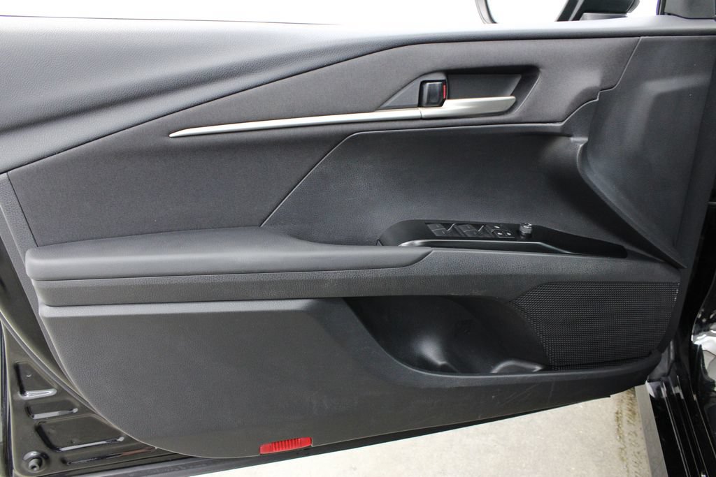 Used 2025 Toyota Camry LE FWD image 16