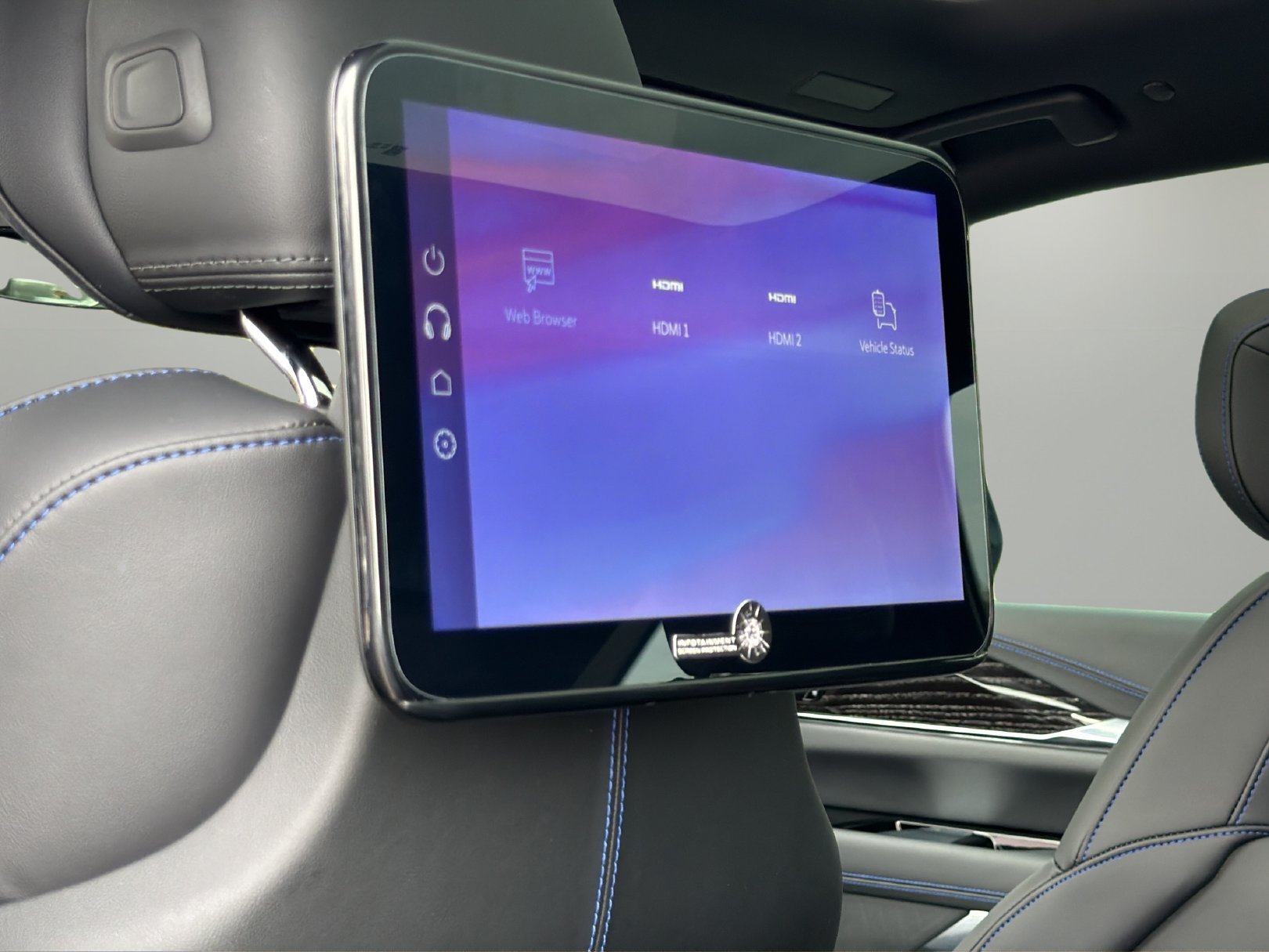 New 2026 Cadillac Escalade IQ Sport 1 w/ LPO, Floor Liner Package AWD/4WD image 18