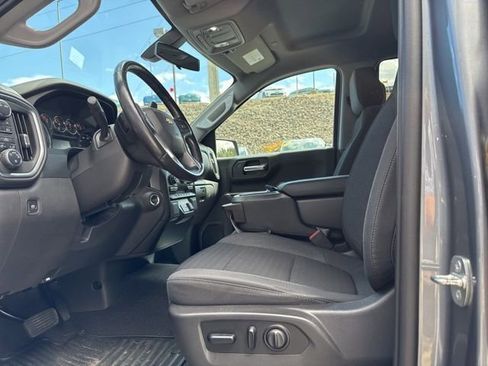 Used 2020 Chevrolet Silverado 1500 LT w/ All-Star Edition AWD/4WD image 3