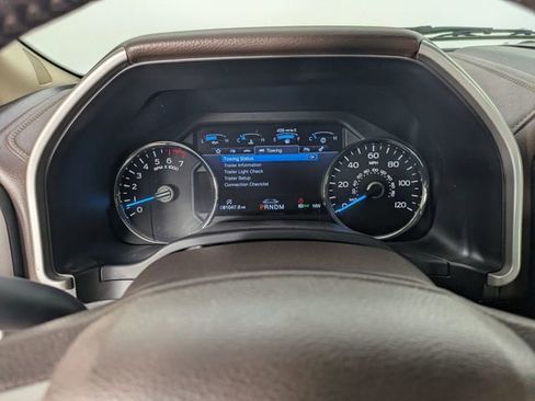Used 2019 Ford F150 Lariat w/ Equipment Group 502A Luxury AWD/4WD image 17