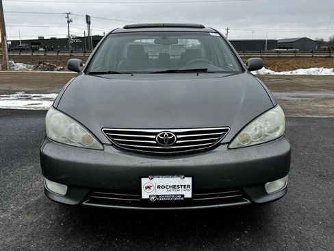 Used 2005 Toyota Camry XLE image 34