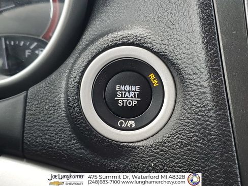 Used 2019 Dodge Journey SE w/ Blacktop Package FWD image 18