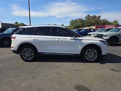 Used 2020 Lincoln Corsair Reserve w/ Equipment Group 201A image 3