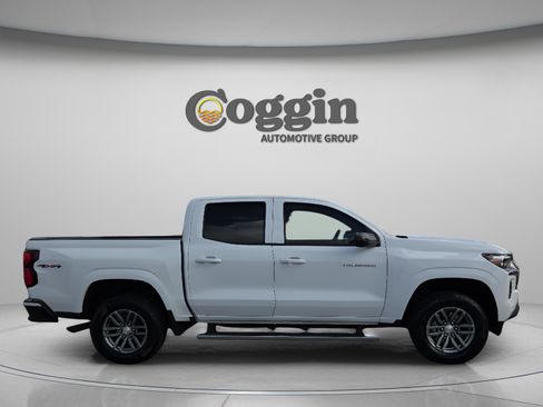 New 2025 Chevrolet Colorado LT w/ LT Convenience Package image 7