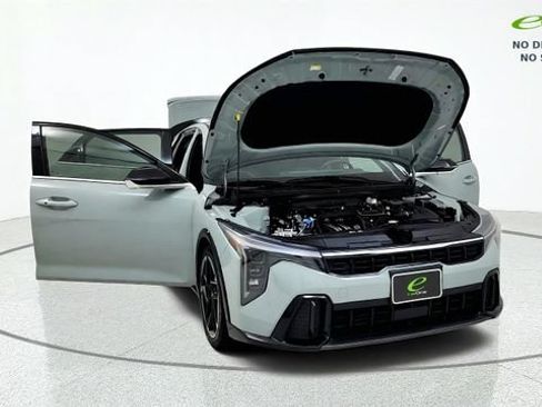 Used 2025 Kia K4 GT-Line FWD image 12