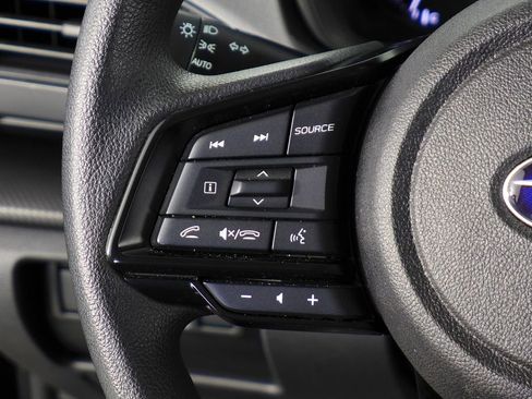 Certified 2025 Subaru Crosstrek 2.0i image 28