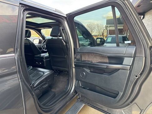 Used 2021 Ford Expedition Max Limited image 50